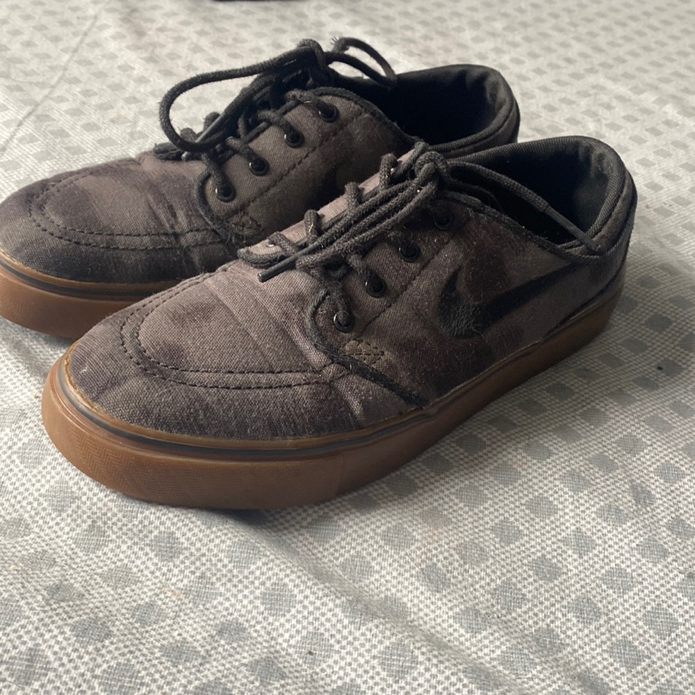 Nike skateboard shoes